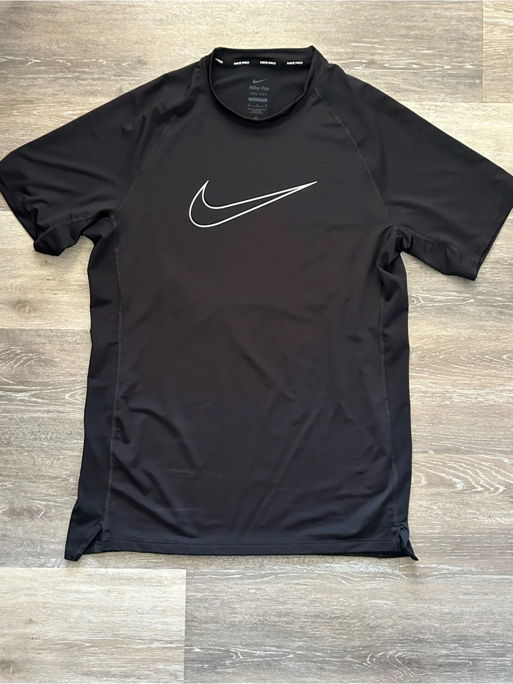 Nike Men’s Black Short Sleeve Swim Rash Guard with Reflective Swoosh